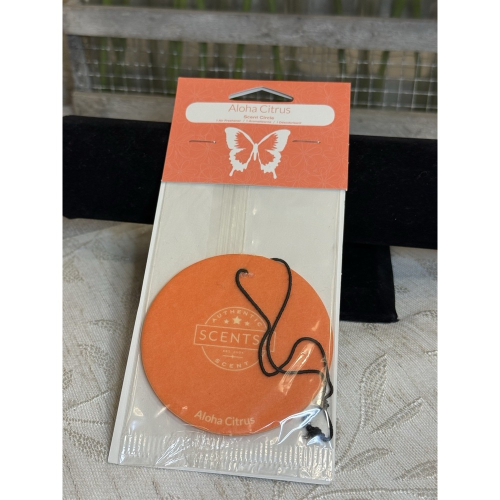 Scentsy Scent Circle Hanging Air Freshener Aloha Citrus new Discontinued